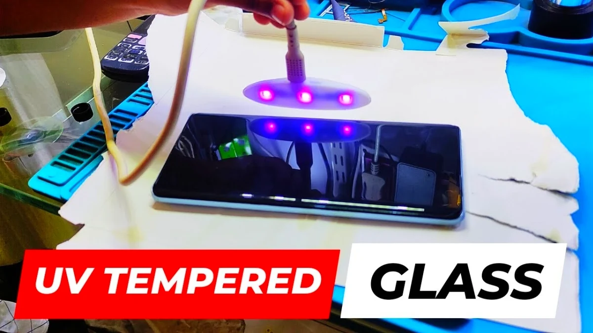 uv tempered glass installation without bubbles on curved display smartphone